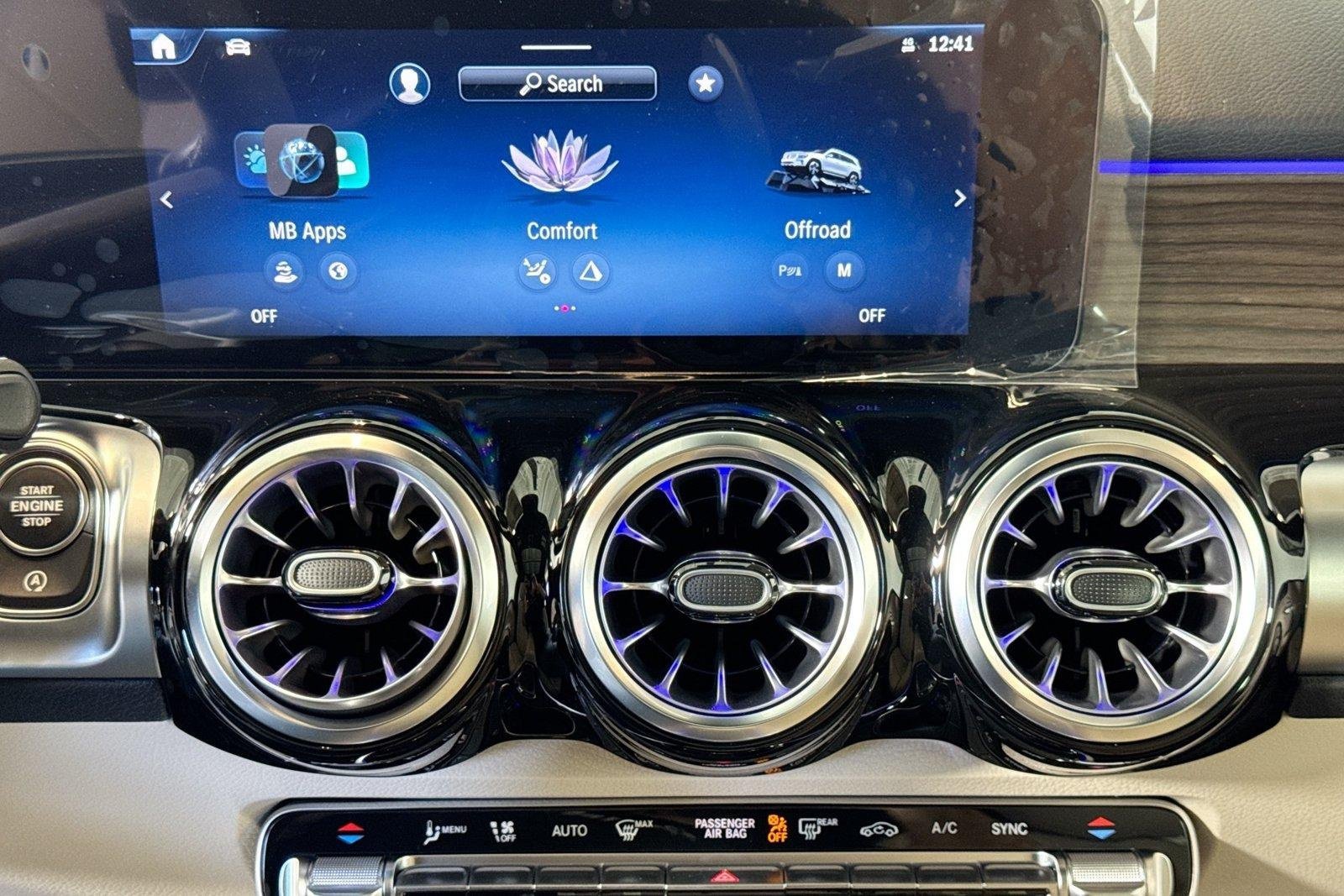 New 2026 Polar White Mercedes-Benz GLB 250 image 12