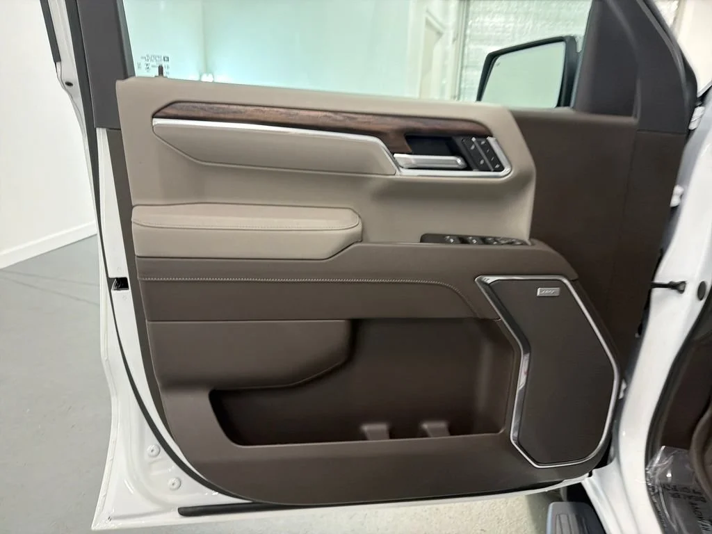 New 2026 Summit White GMC SLT image 11