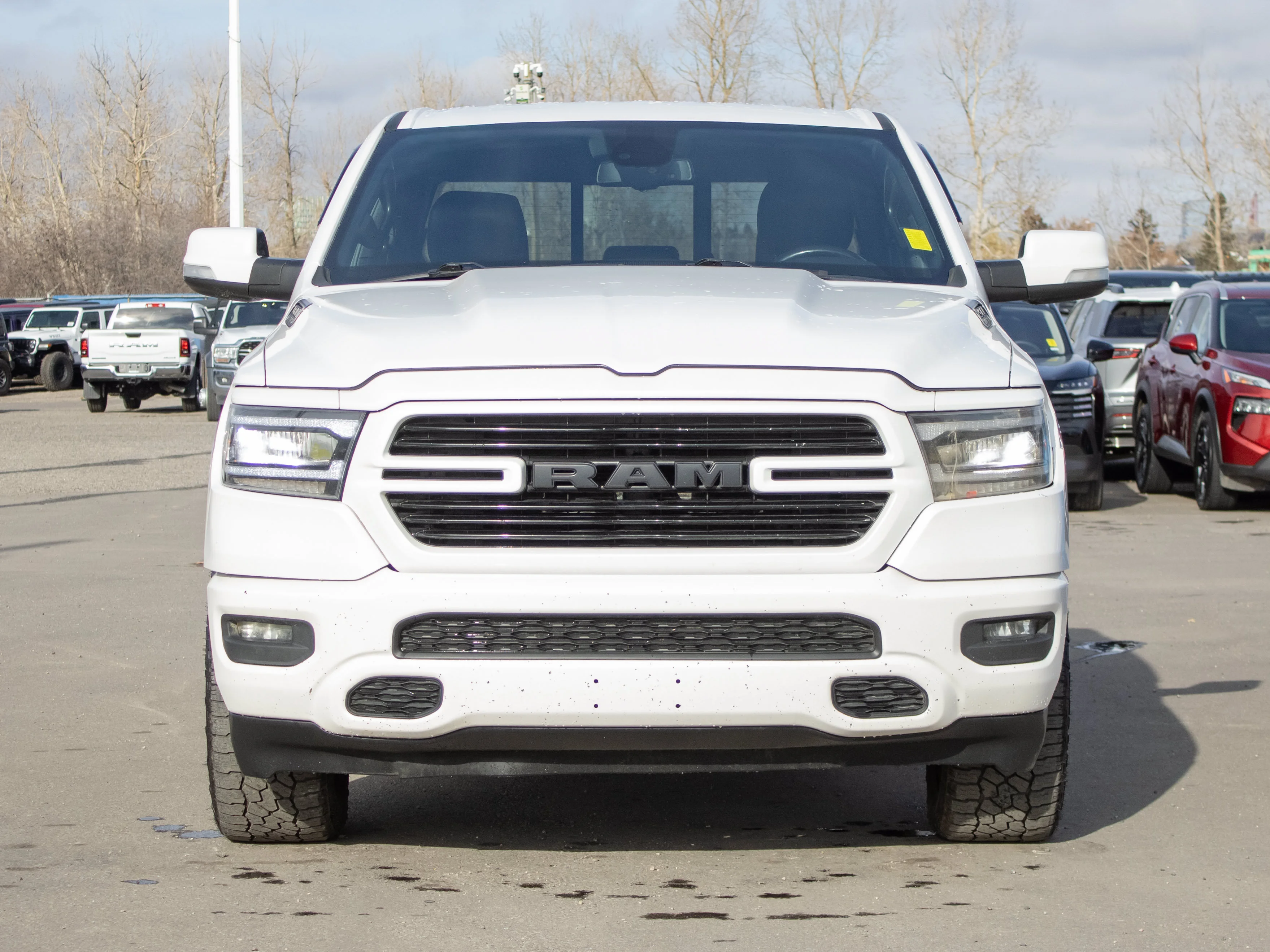Used 2019 White RAM Sport* Crew Cab 4x4, S&B Cold Air Intake, Heated Seats & Wheel, Tonneau Cover image 8