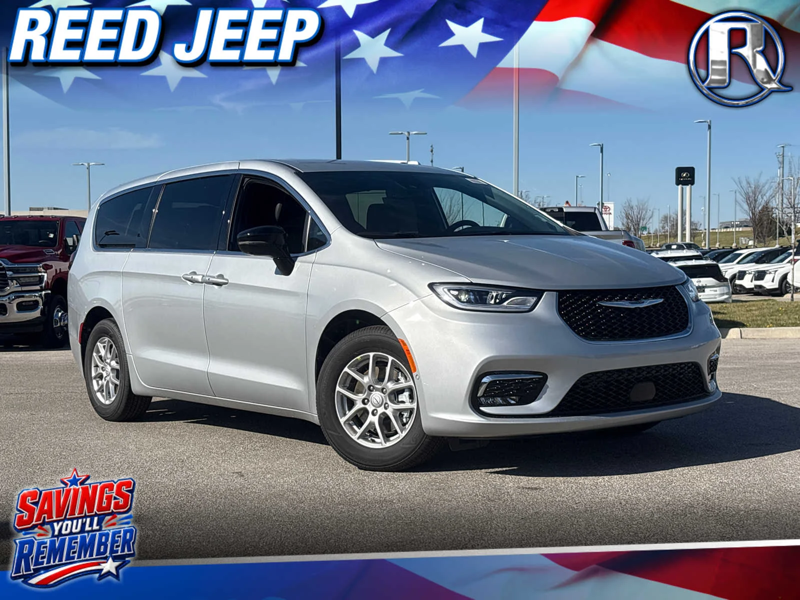 2026 Chrysler Pacifica Select's photo