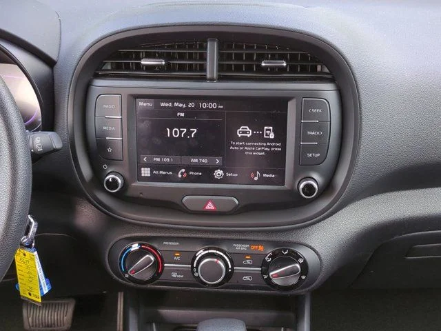 Certified Used 2025 Gray Kia LX image 18