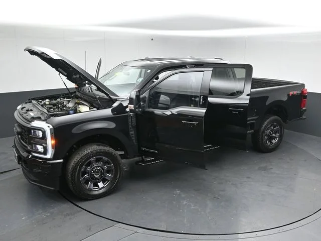 Used 2024 Agate Black Metallic Ford Lariat image 52