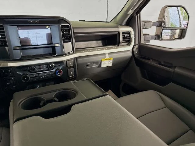 New 2026 Oxford White Ford F-250® XL image 50