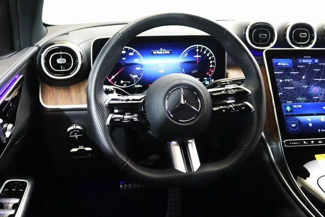 2025 Mercedes-Benz GLC Base - Photo 19
