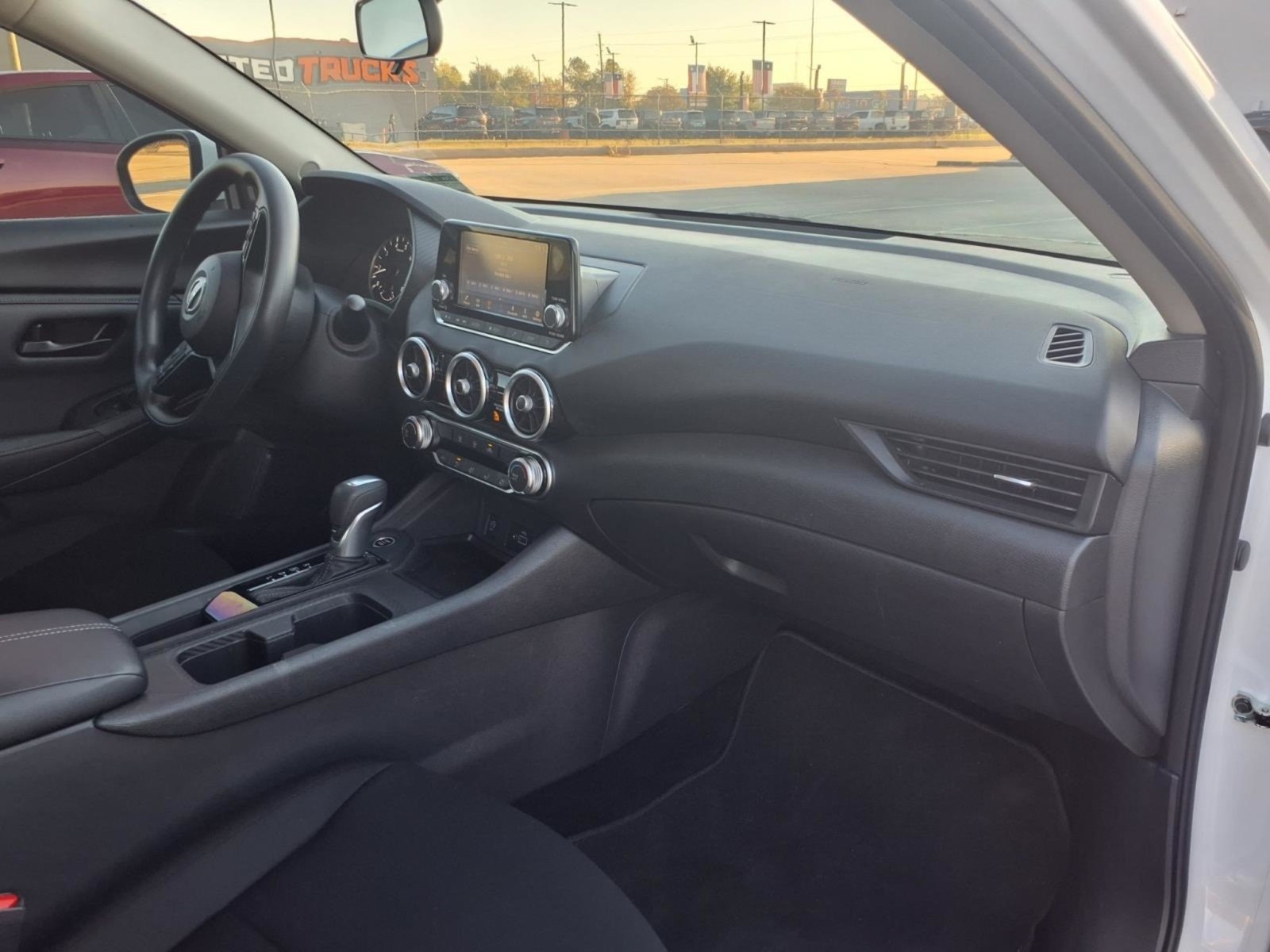 2025 Nissan Sentra photo 11 of 25