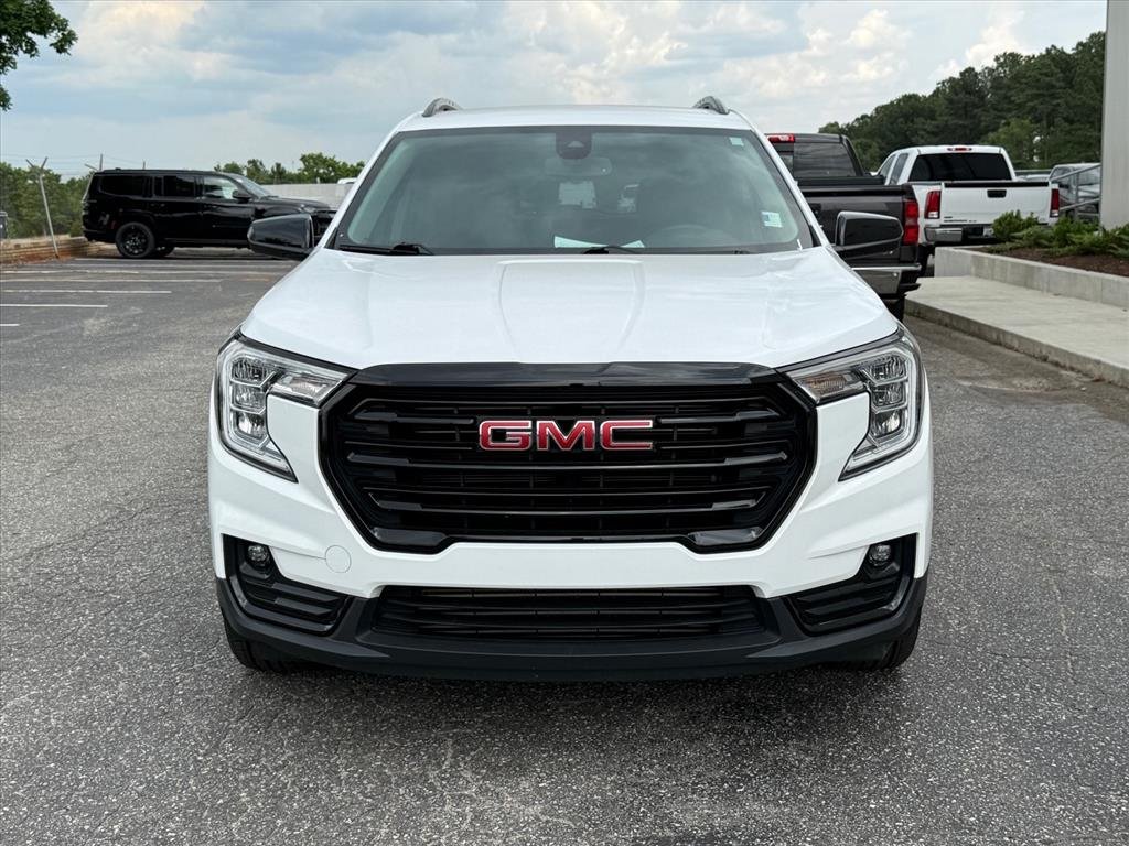 Used 2023 WHITE GMC SLT image 8