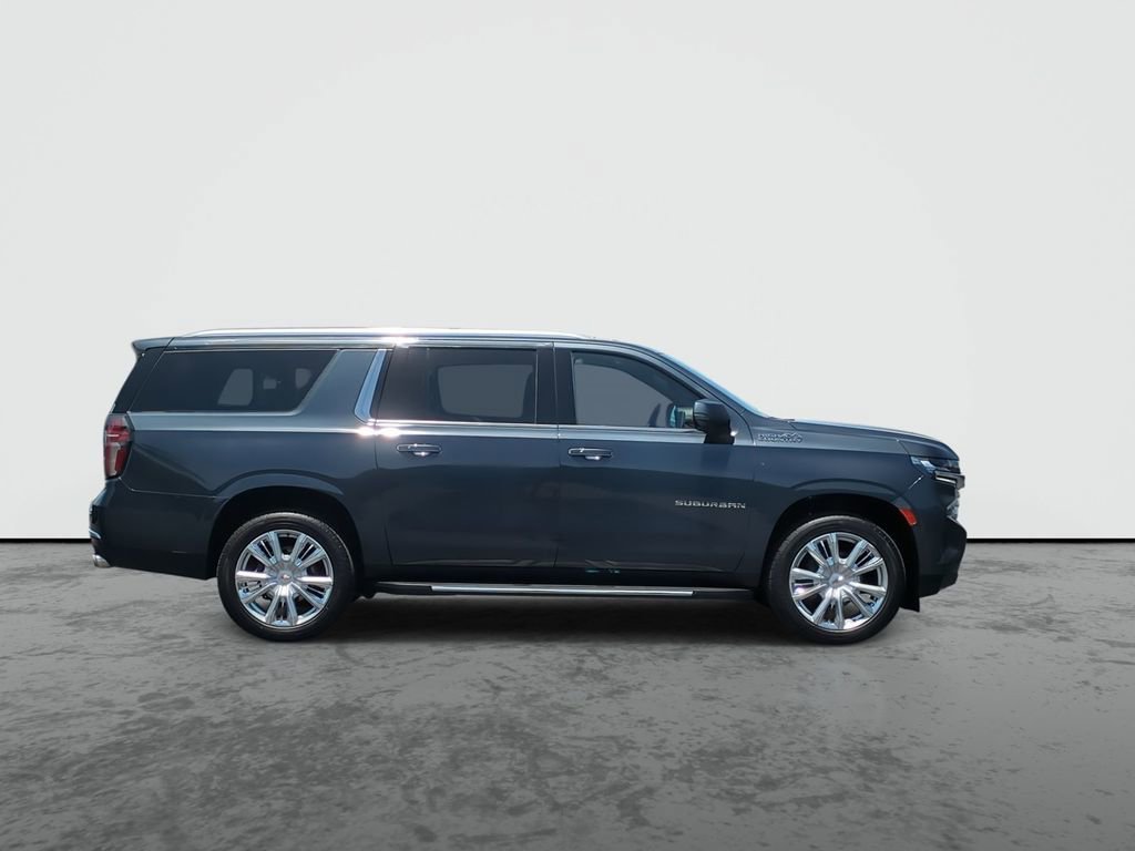 Used 2021 SHADOW GRAY METALLIC Chevrolet High Country image 9