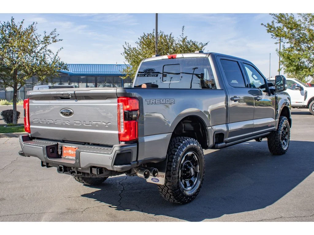 New 2026 Carbonized Gray Metallic Ford F-350® Lariat® image 8