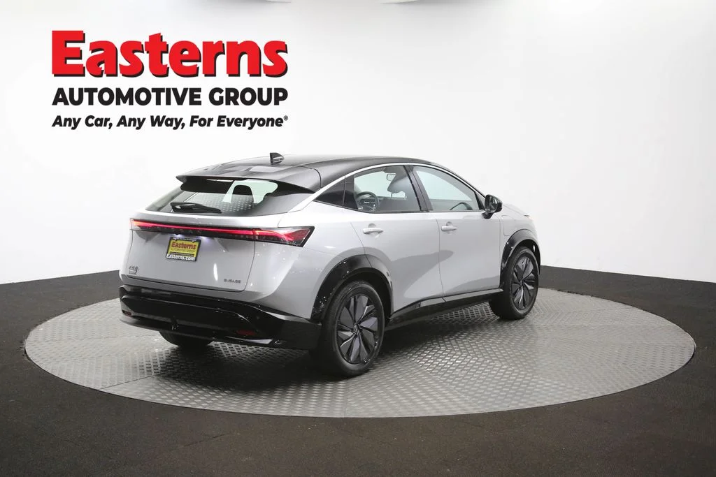 Used 2023 Silver Nissan ENGAGE image 38