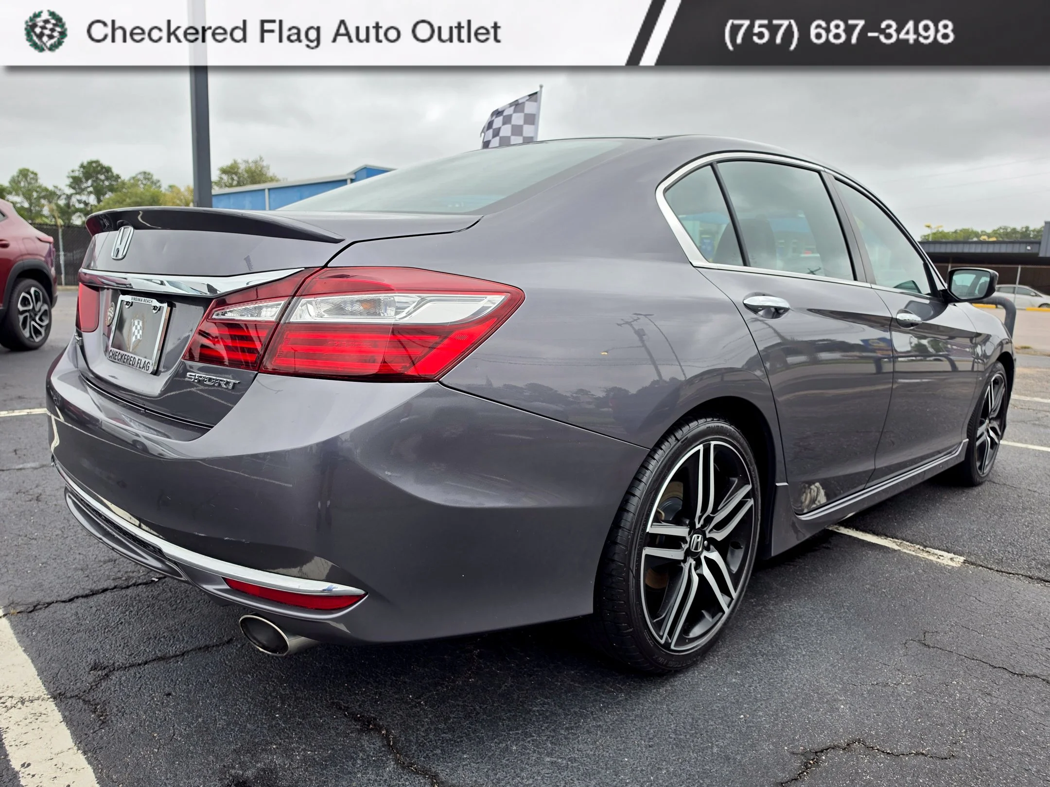 Used 2016 Modern Steel Metallic Honda Sport image 5