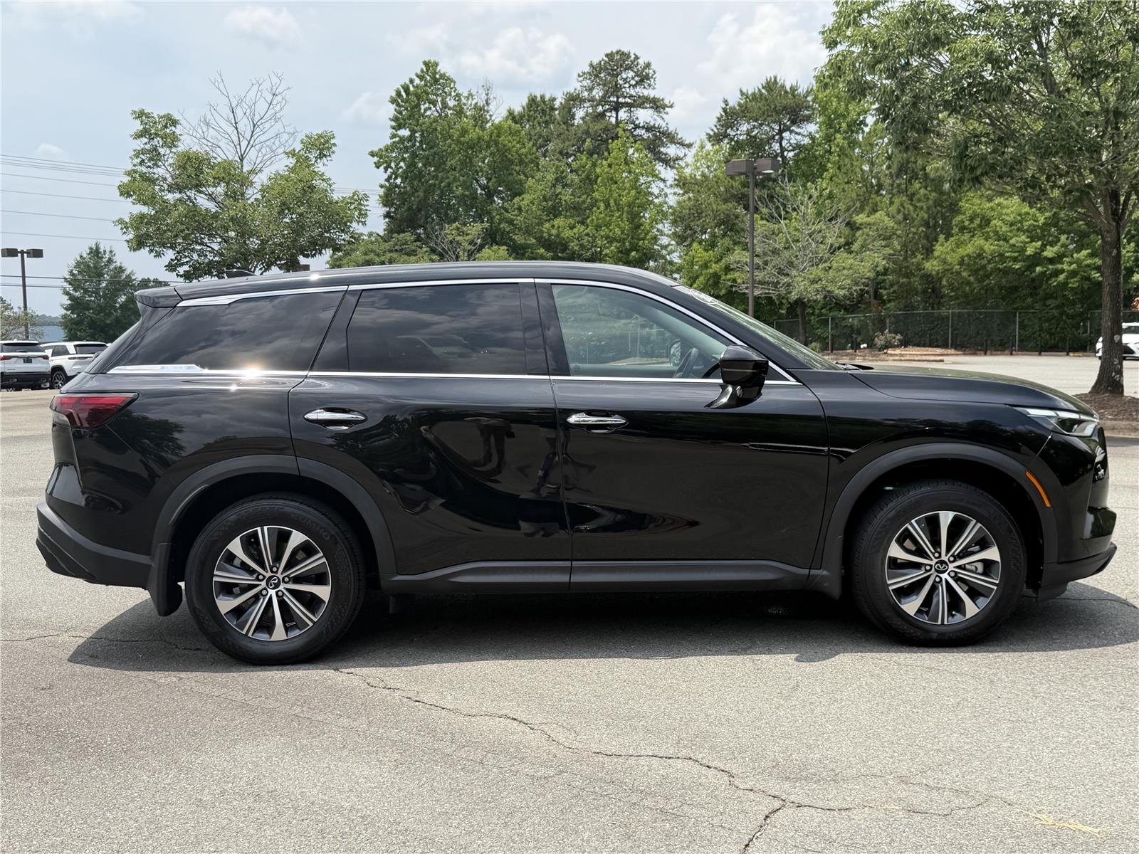 Used 2025 Mineral Black INFINITI PURE image 30