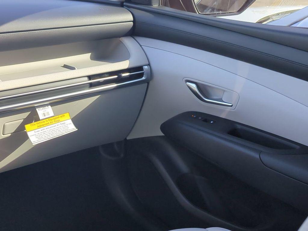 New 2026 Black Hyundai SEL Premium FWD image 20
