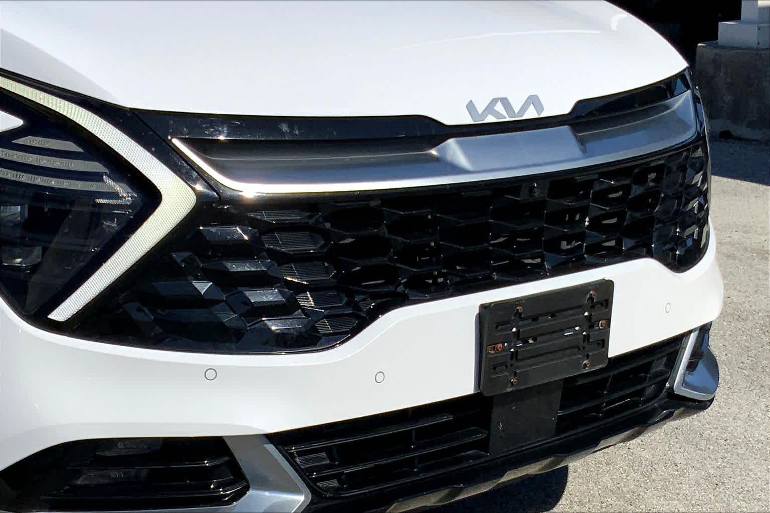Used 2023 Glacial White Pearl Kia SX-Prestige image 40