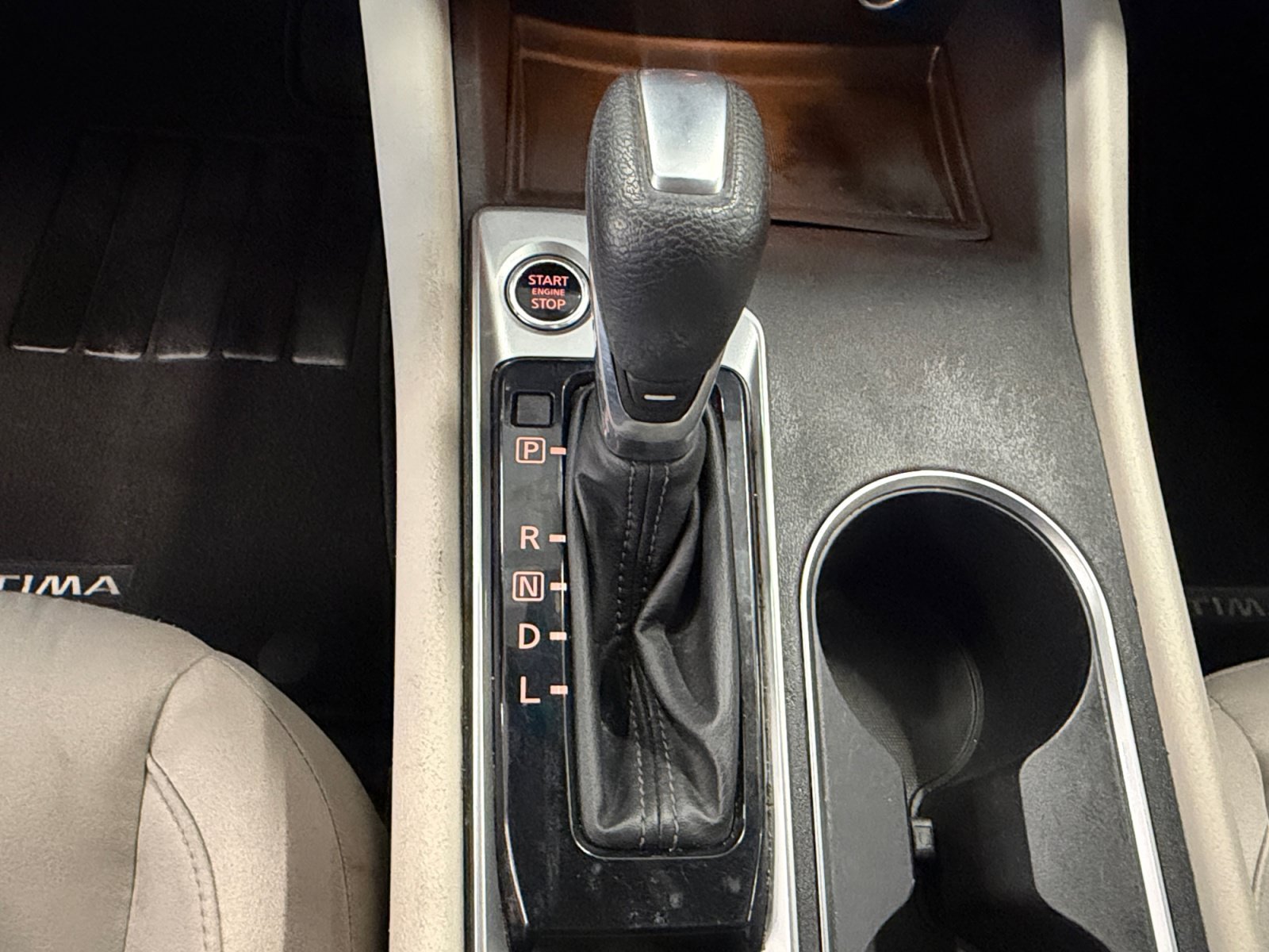 Used 2022 Scarlet Ember Tintcoat Nissan 2.5 SV image 21