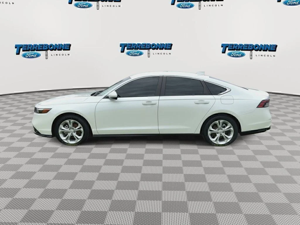 Used 2024 White Honda LX image 5
