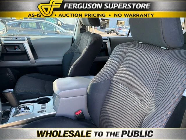 Used 2011 Silver Toyota SR5 image 18
