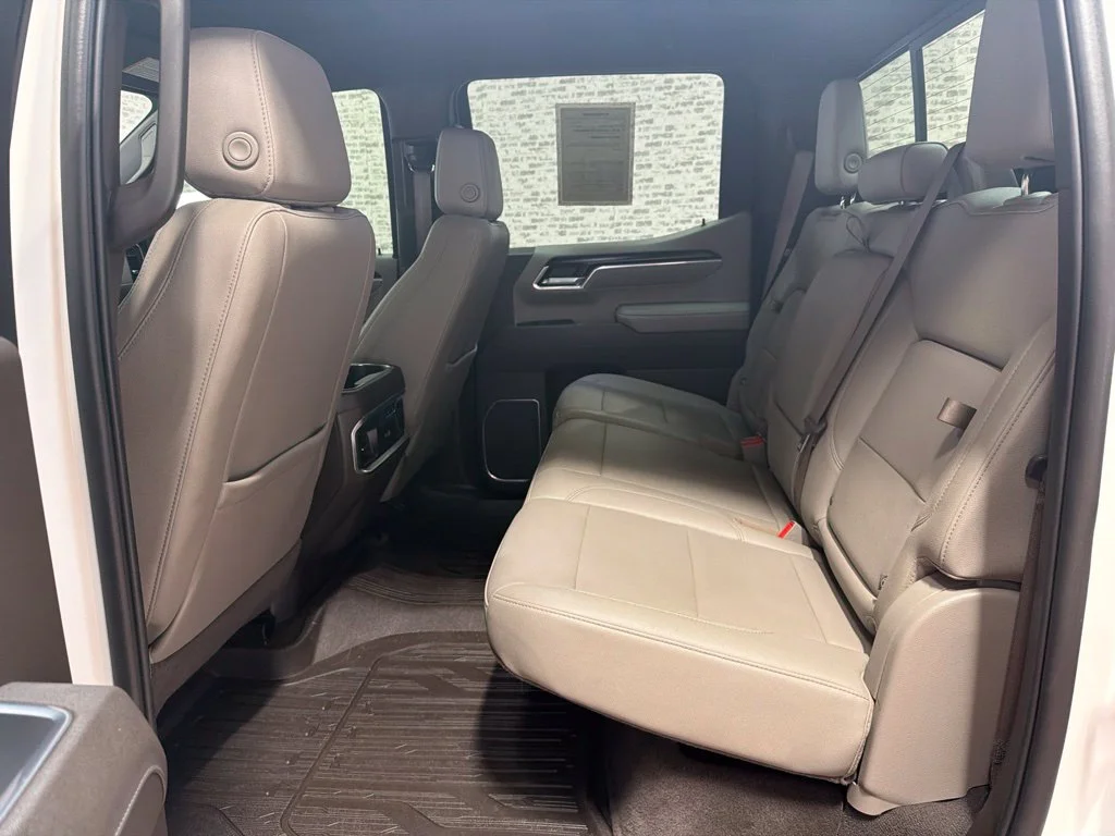 Used 2025 White Frost Tricoat GMC SLT image 12