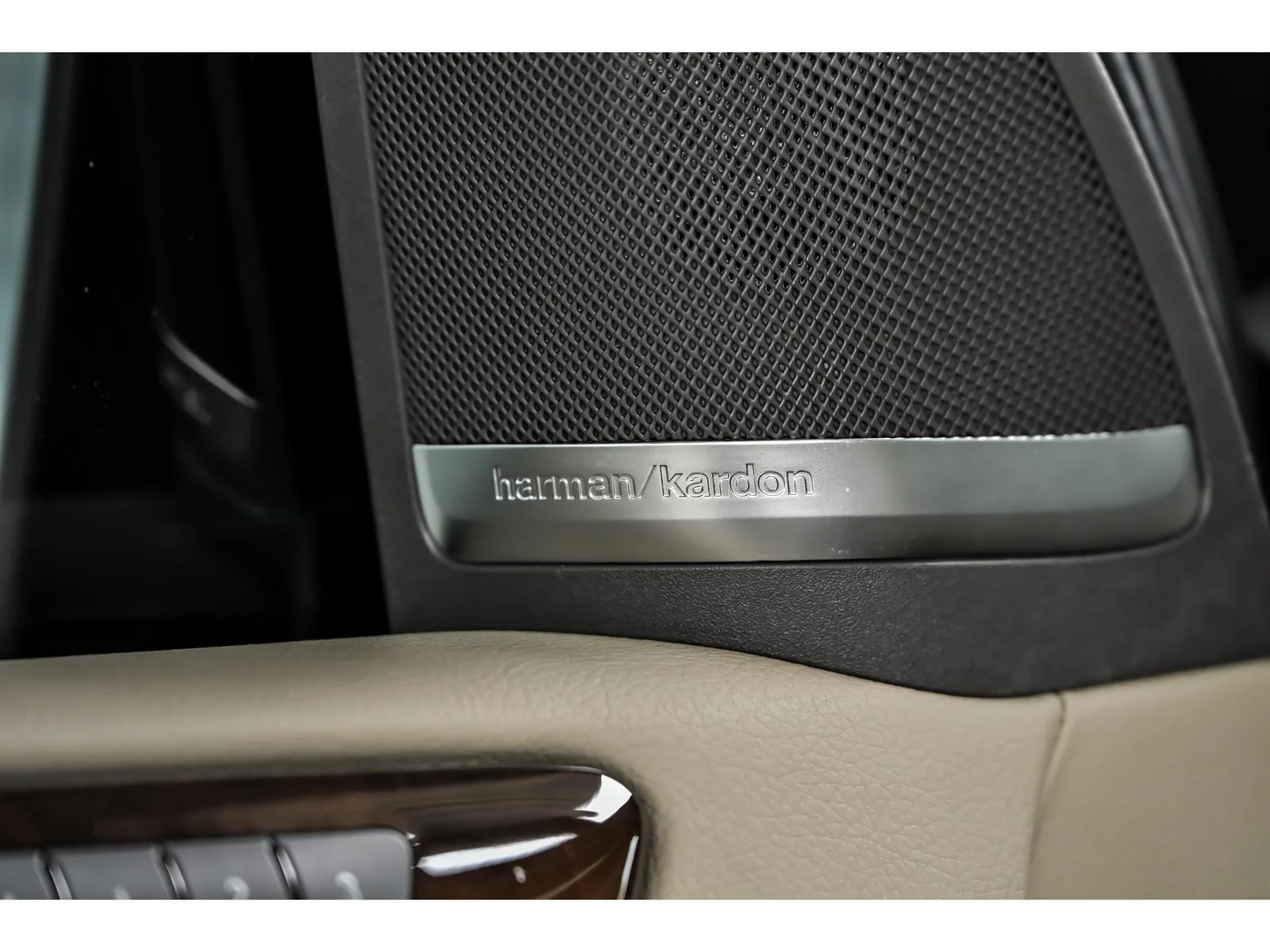 Used 2015 Brown Mercedes-Benz ML 400 image 11