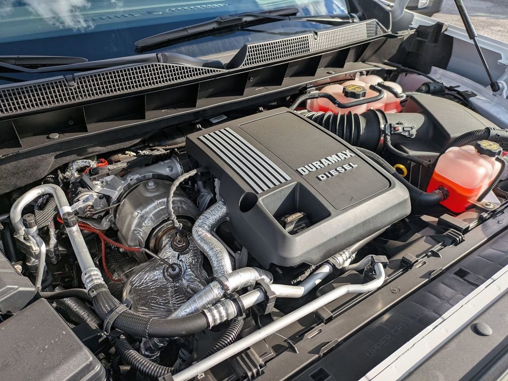 2025 Chevrolet Silverado 1500 LT - Photo 13