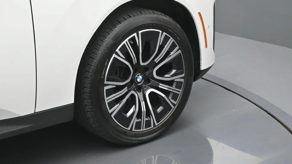 Used 2026 White BMW 30 xDrive image 6