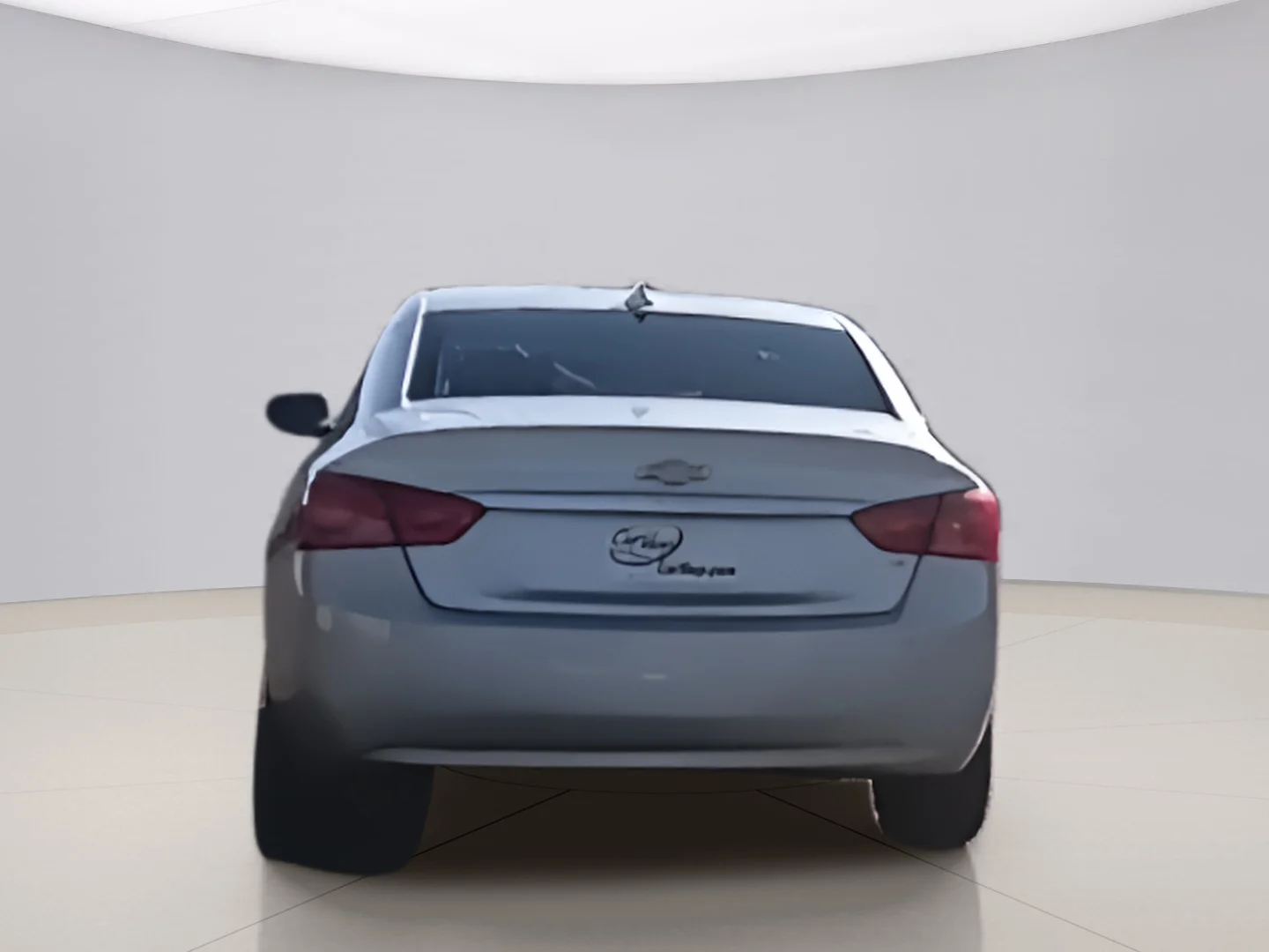 Used 2015 Silver Chevrolet LS image 4