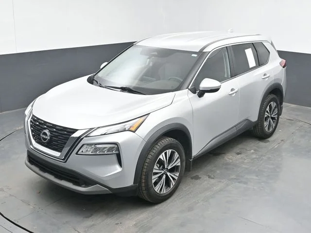 Used 2022 Silver Nissan SV image 14