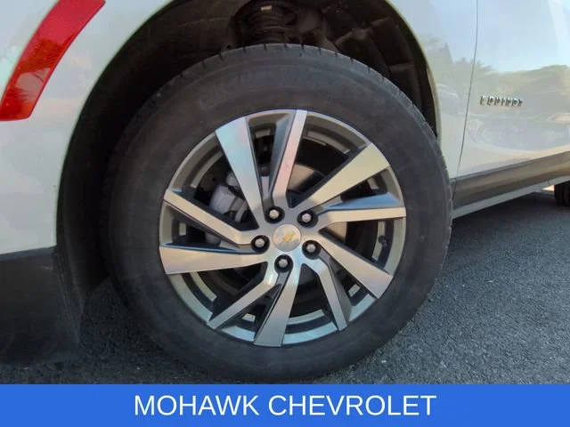 Used 2024 Summit White Chevrolet LT image 8