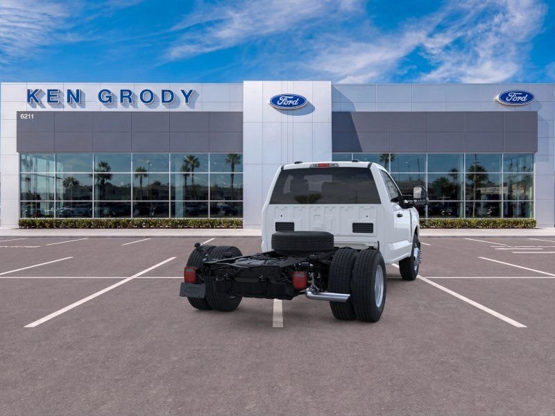 New 2026 Oxford White Ford XL image 7
