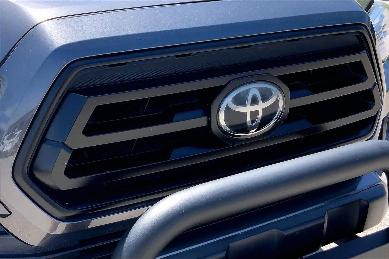 Used 2021 Magnetic Gray Metallic Toyota SR image 29