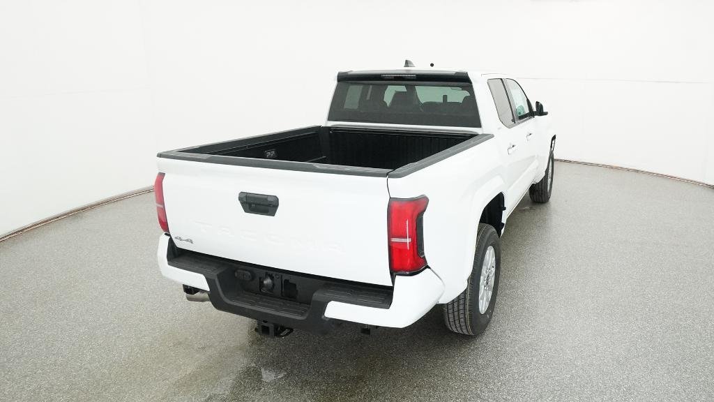 2026 Toyota Tacoma SR5 - Photo 14