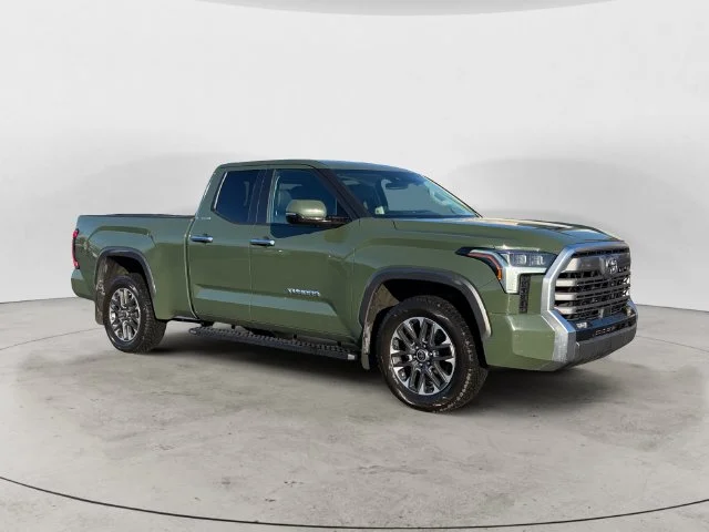 Used 2023 Green Toyota Limited image 3