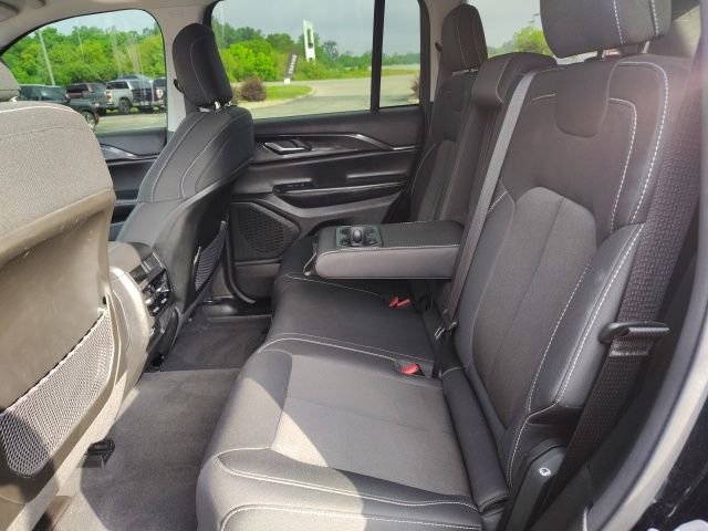 Used 2023 Black Jeep Laredo image 23