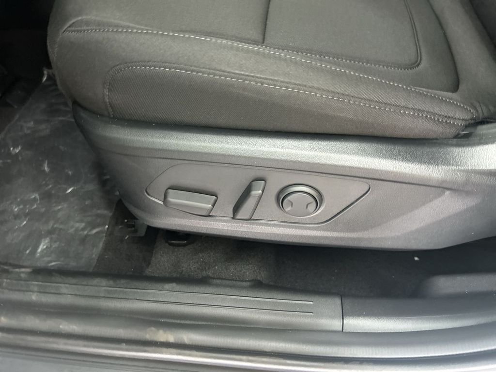 New 2026 White Pearl Hyundai SEL AWD image 13