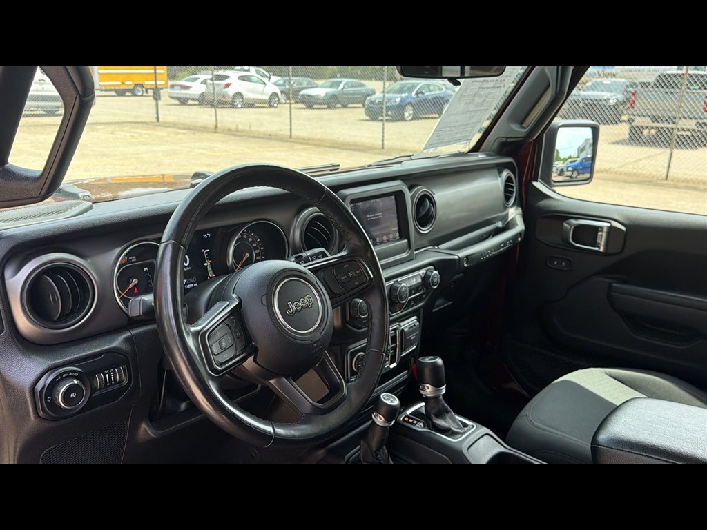 Used 2022  Jeep Unlimited Sport image 8