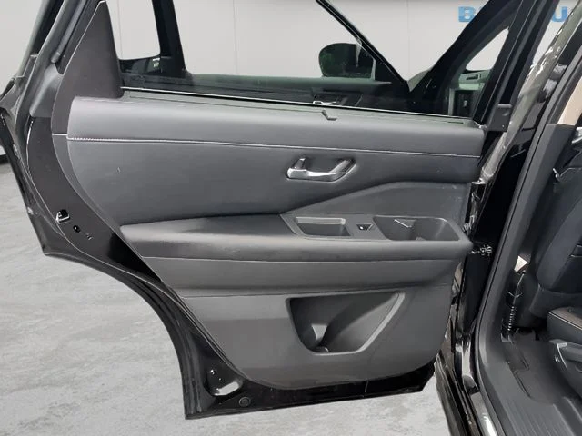 Used 2023 Black Nissan SL image 37
