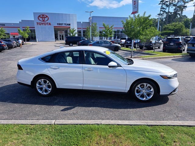 Used 2024  Honda LX image 6