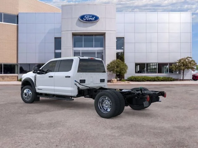 New 2026 Oxford White Ford XLT image 4