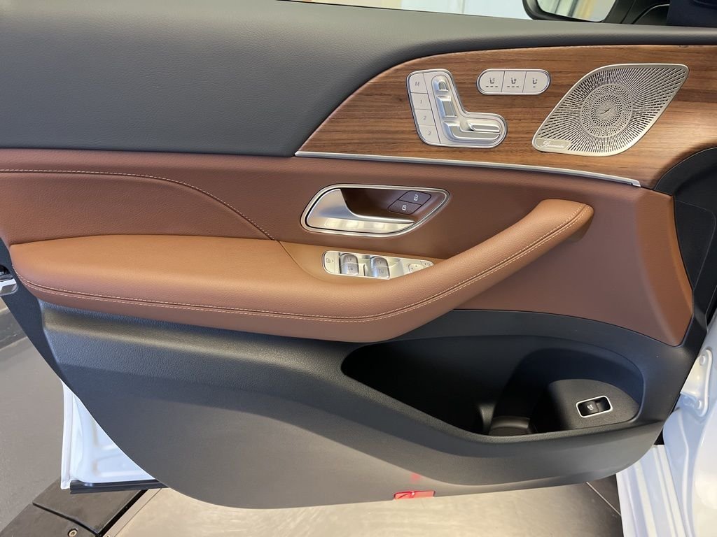 Certified Used 2026  Mercedes-Benz GLE 350 image 11