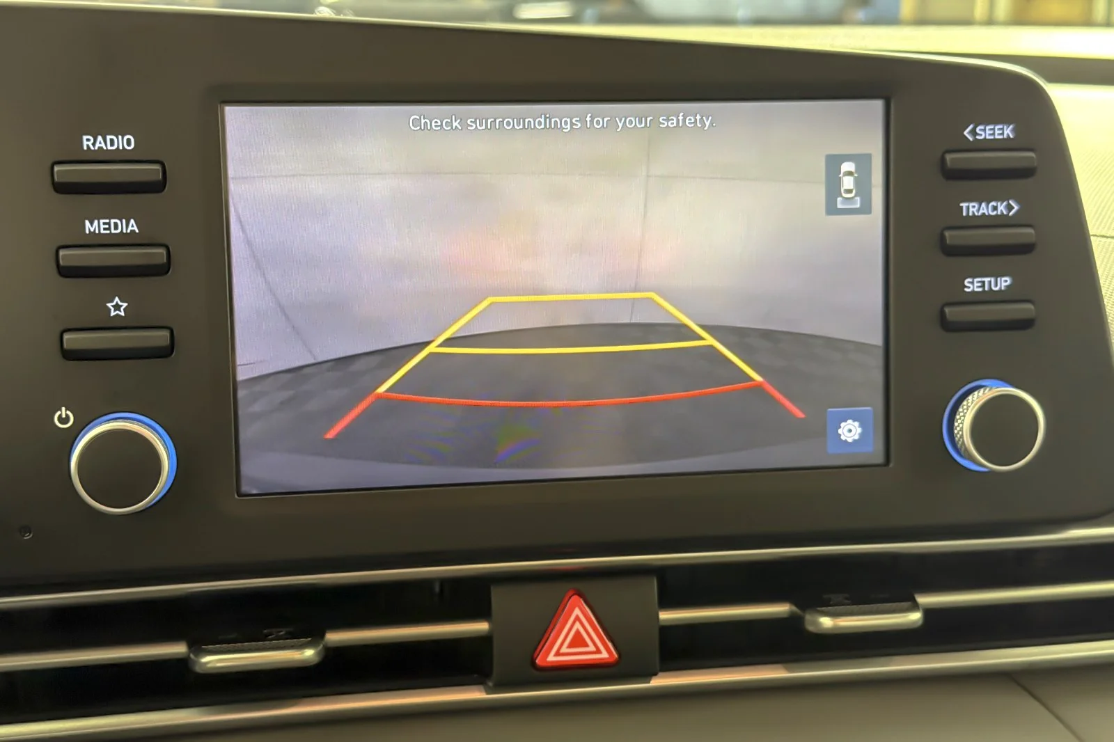 Used 2023 Fluid Metal Hyundai SEL IVT image 17