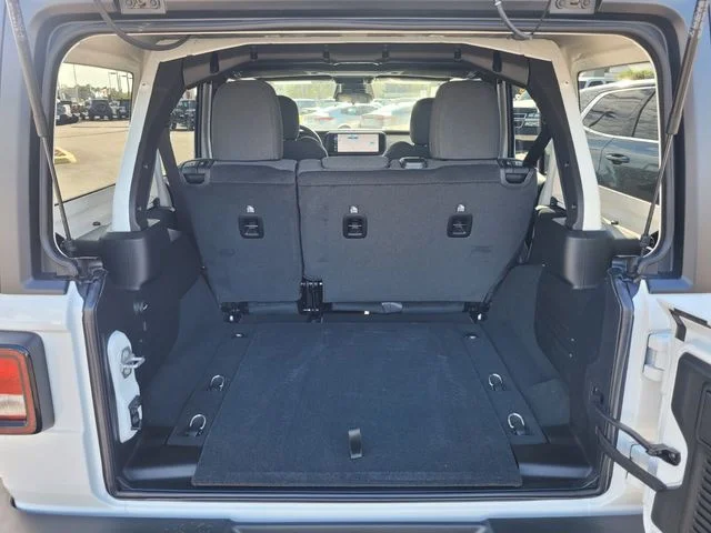 New 2026 Bright White Clear-Coat Exterior Paint Jeep Sport S image 17