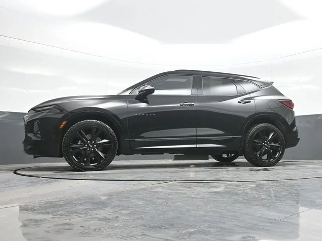 Used 2022 Black Chevrolet RS image 21