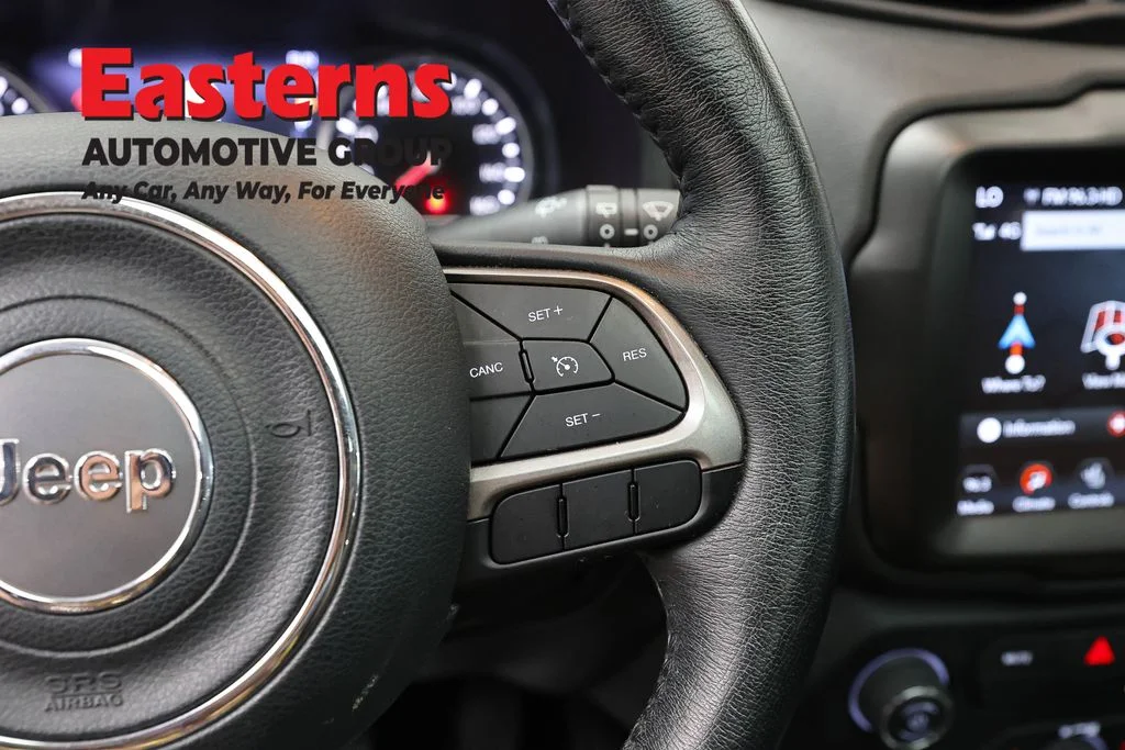 Used 2022 White Jeep Limited image 16