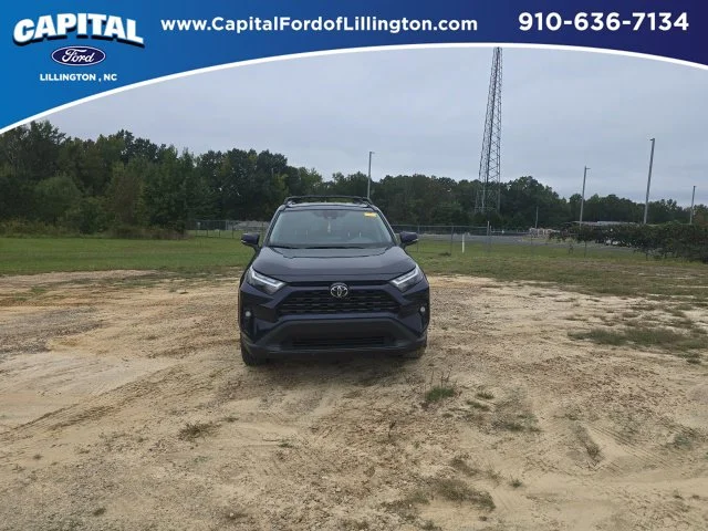 Used 2025  Toyota XLE Premium image 1