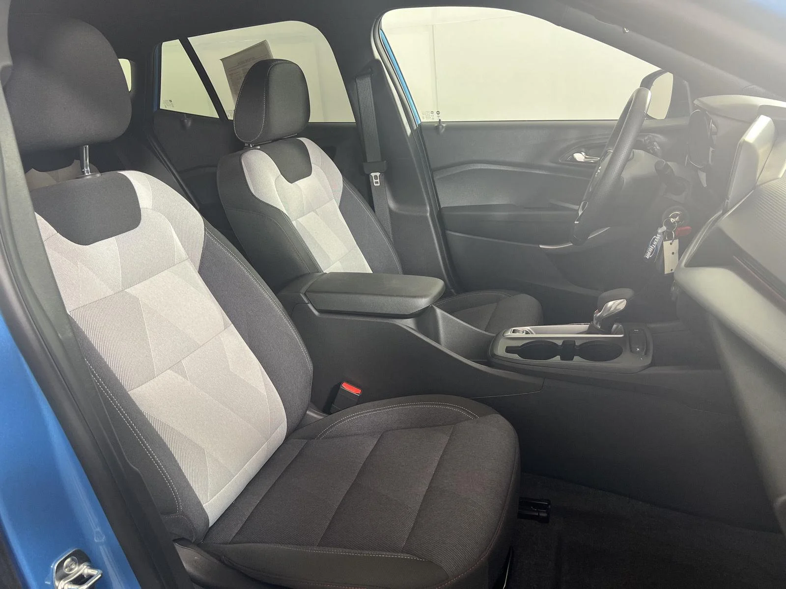 Used 2025 Marina Blue Metallic Chevrolet 1RS image 20