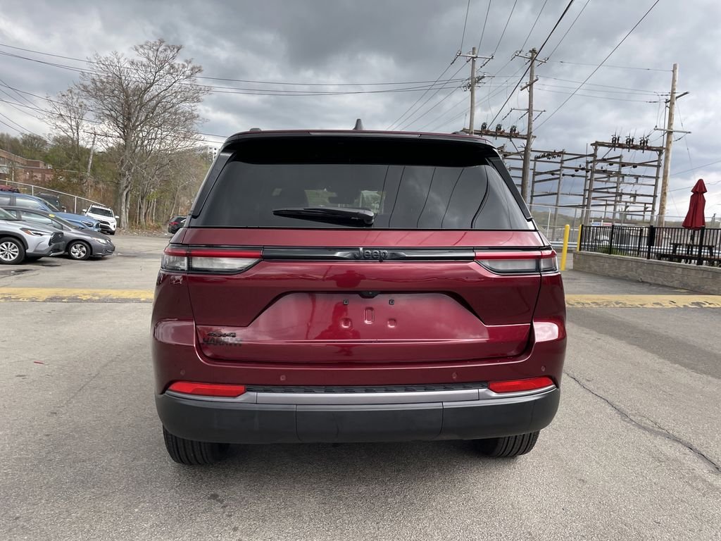Used 2026 Red Jeep Laredo image 4