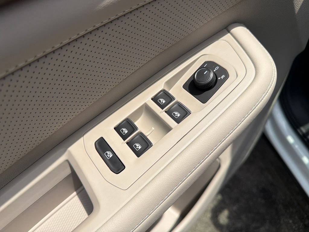New 2026  Volkswagen 2.0T SE image 12
