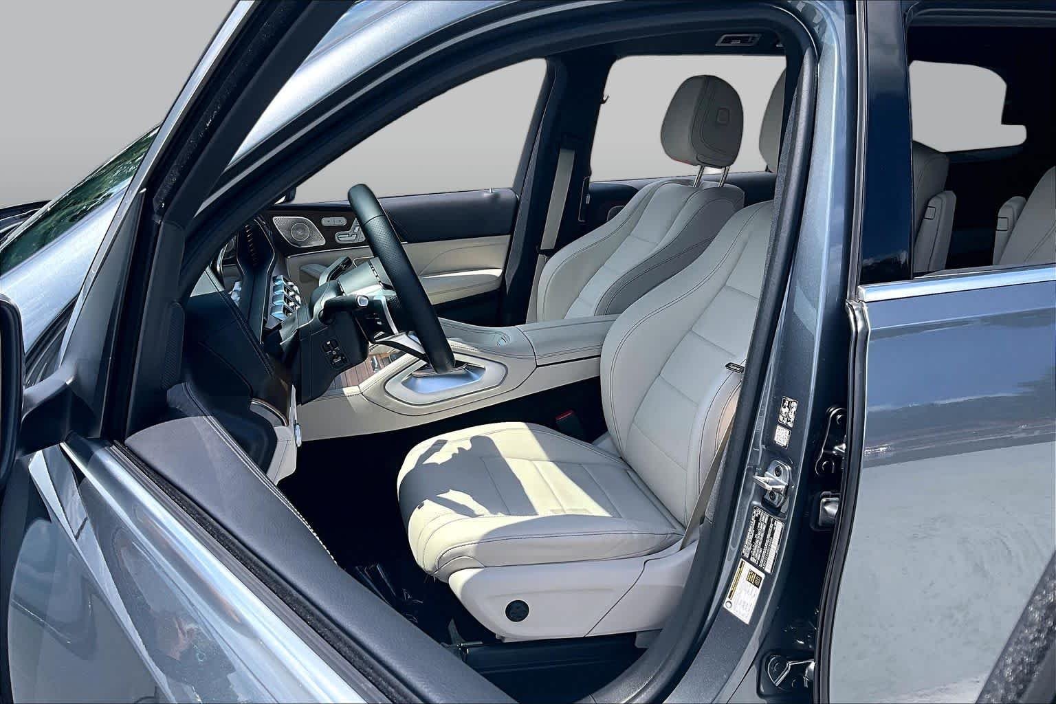 Used 2024 Selenite Grey Metallic Mercedes-Benz GLS 450 image 8