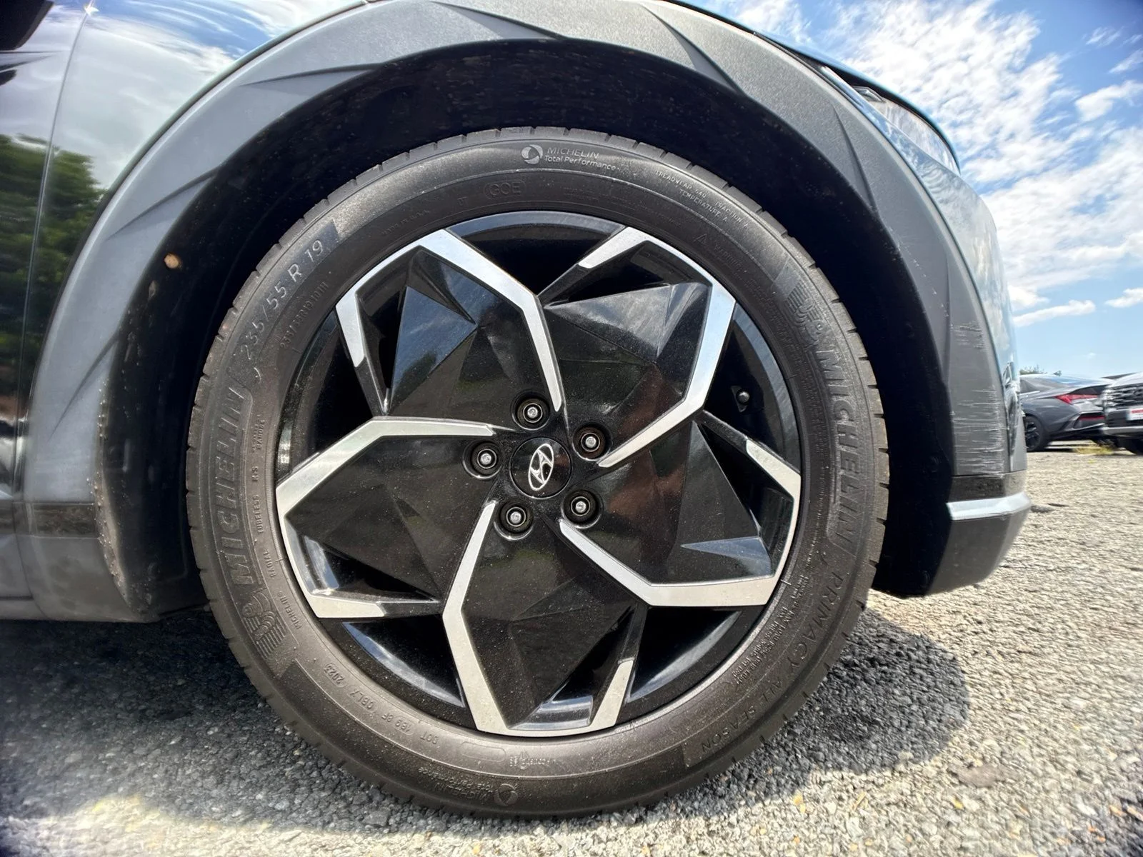Used 2024 Black Hyundai SEL image 27