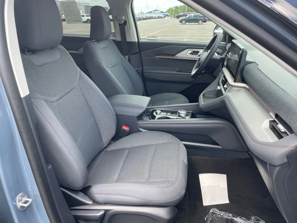 New 2026 Vapor Blue Metallic Ford Active image 15