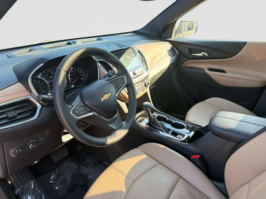 Used 2024 Beige Chevrolet Premier image 23